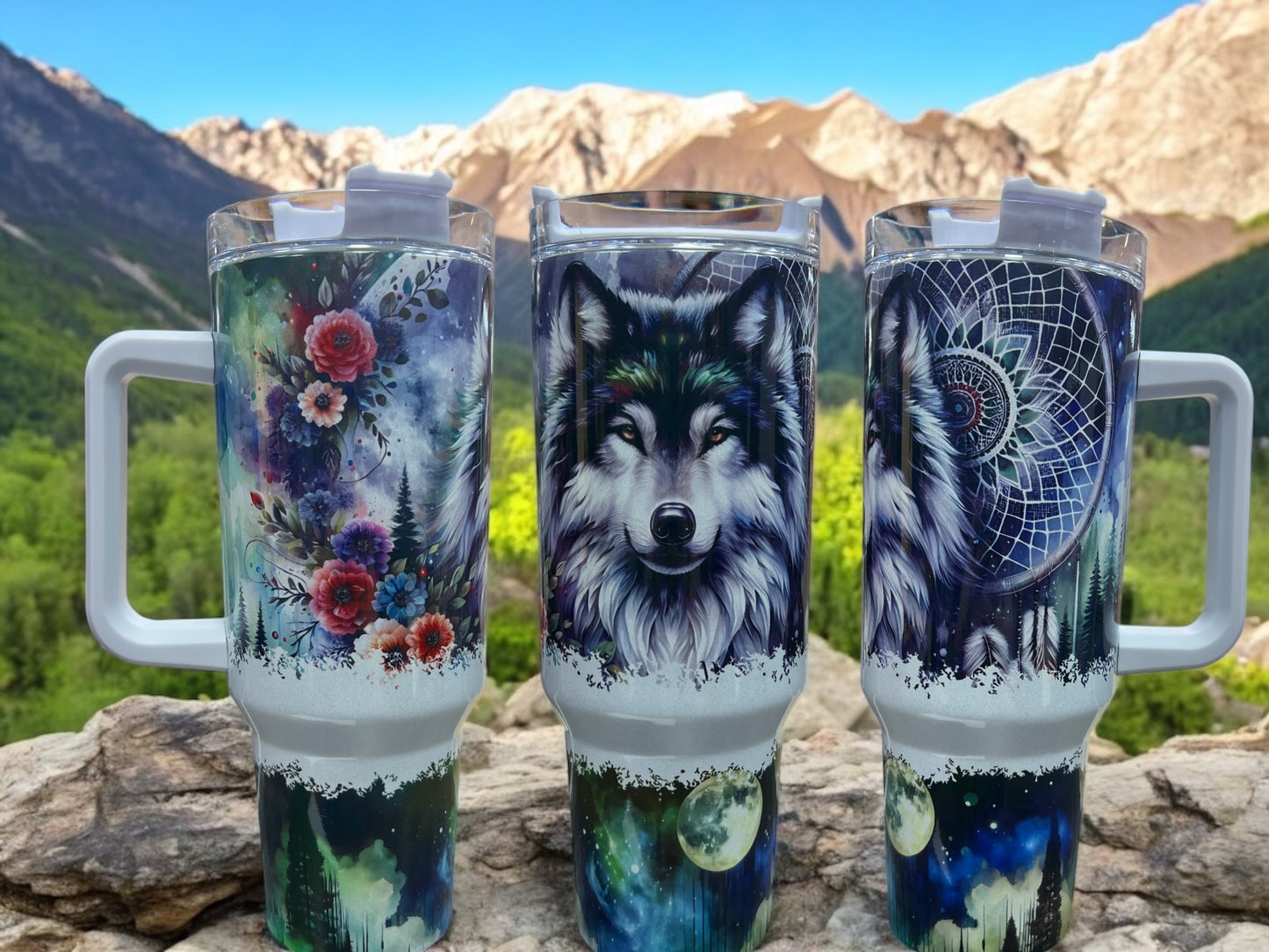 Wolf with Dreamcatchers -40oz Stainless Steel Thirst Quencher Travel Cups Tumblers Water Bottles